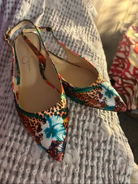 Jessica Simpson Pointed Slingback Flats in Multicolor Tropical Leopard Print 7.5 - Picture 1 of 9